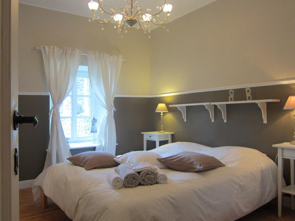 Villa Delightful Castle In Bastogne With Bubble Bath Exterior foto